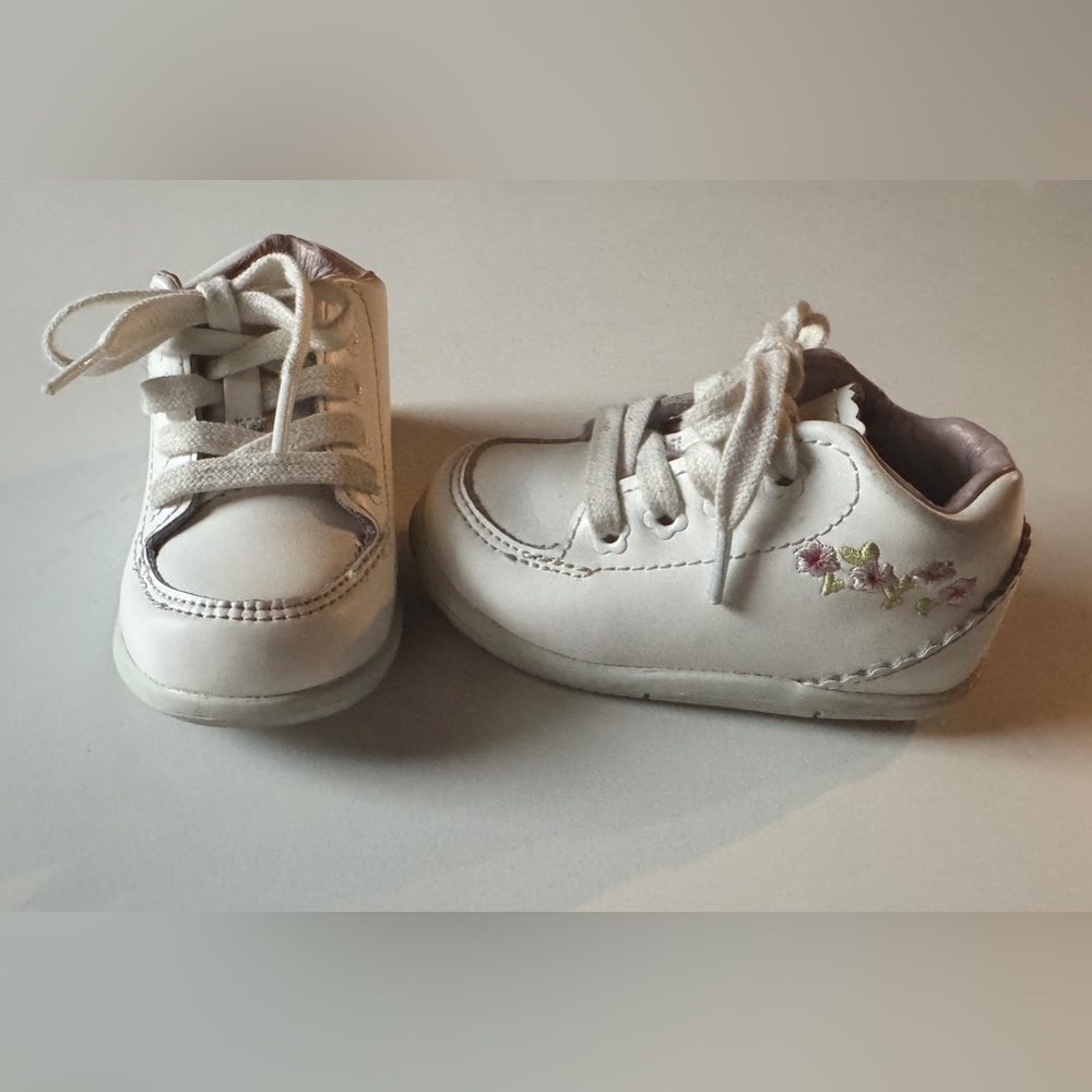 Stride Rite SRT Emilia First Walker Sneakers 4.5